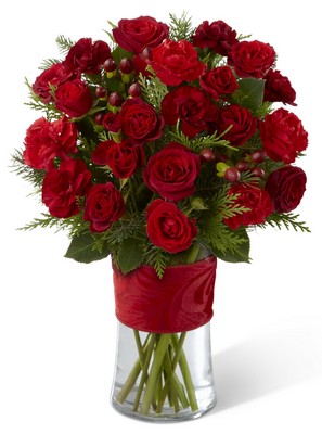 The FTD Spirit of the Season Bouquet 
